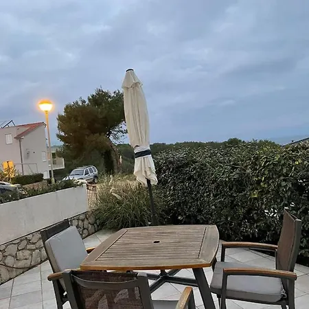 Appartment Ksenija 3 Mali Losinj Exterior photo